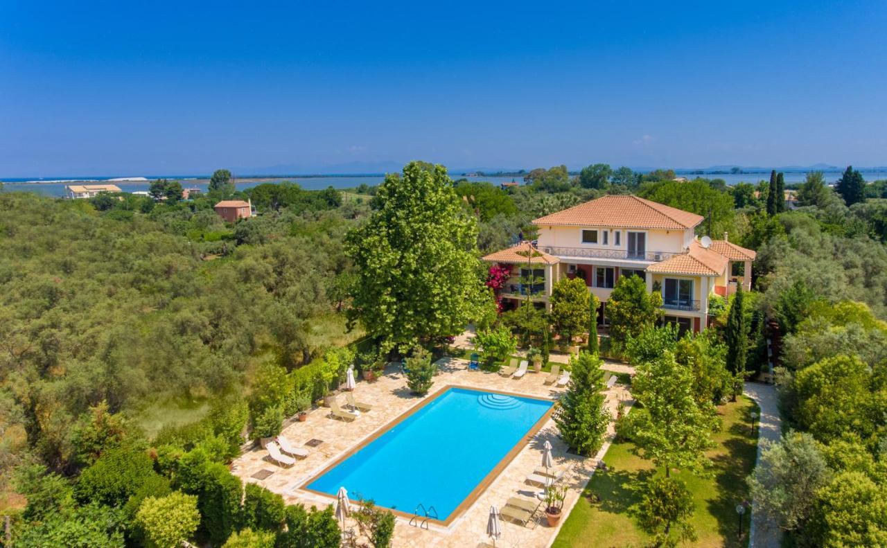 Lefkas Blue Residence Lefkada City Bagian luar foto